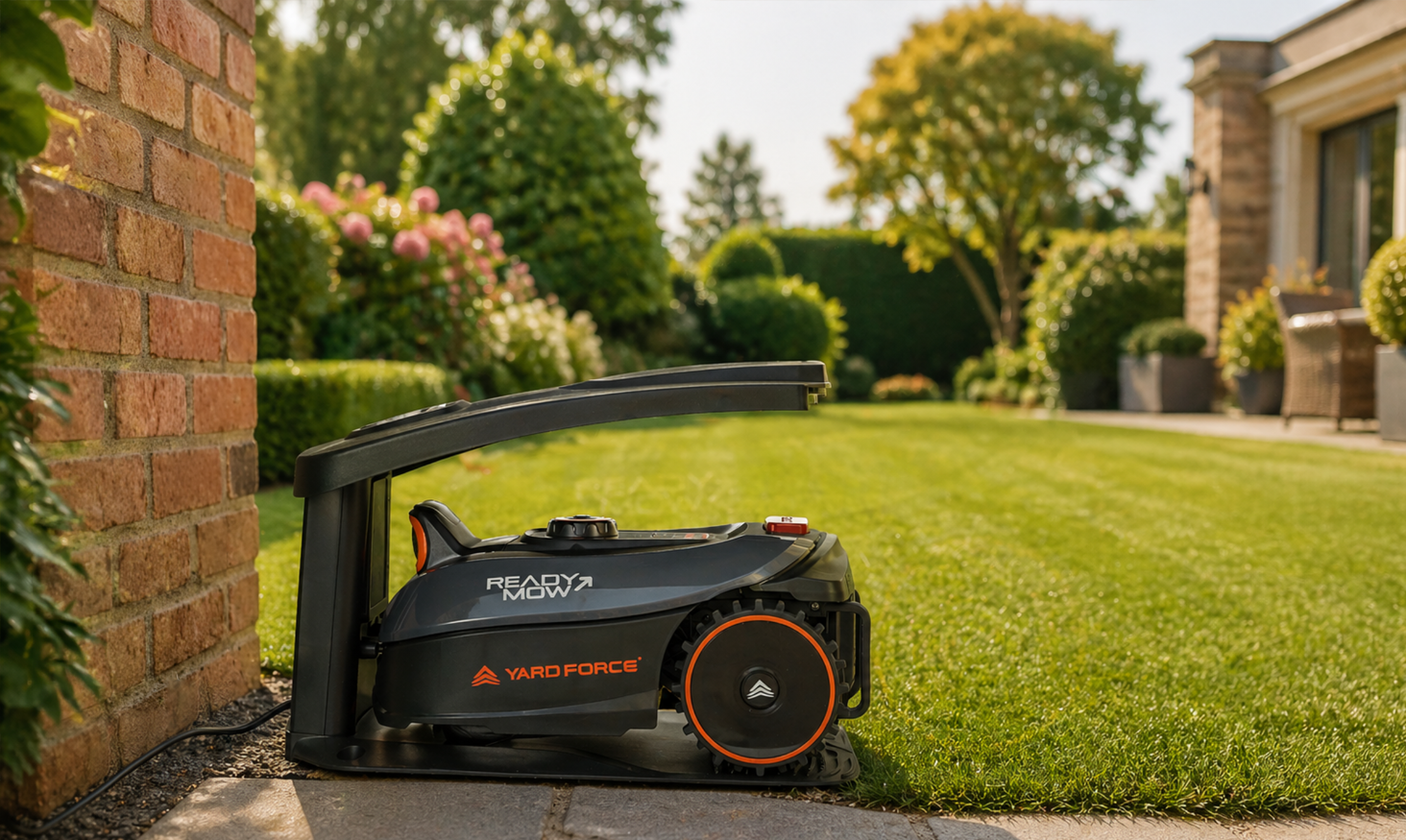 Best Lawn Mower for Medium Gardens (300–800m²)