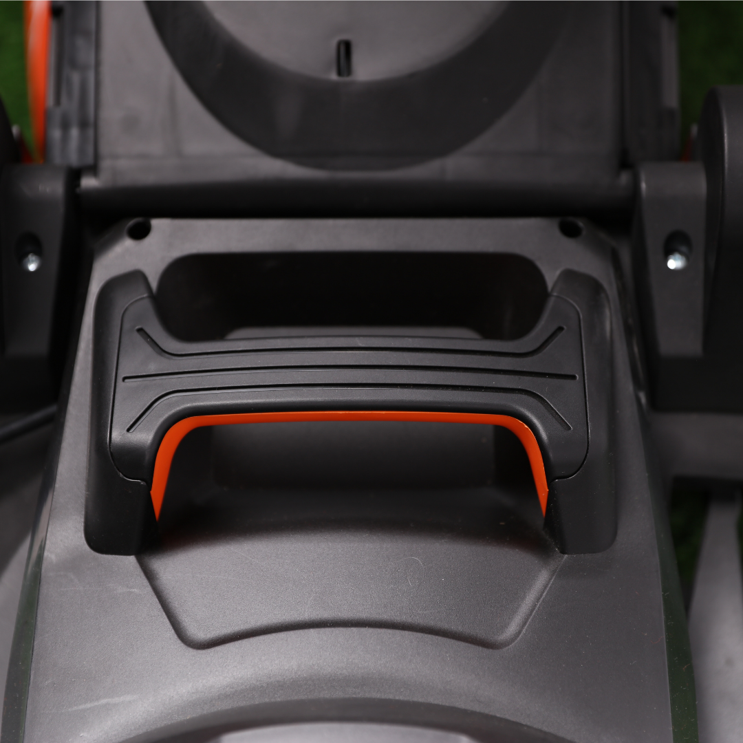 Close-up of a handle on the Yard Force EM N34B lawnmower
