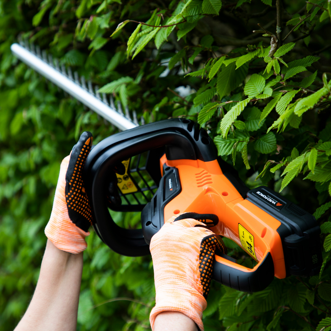 20V Cordless Hedge Trimmer