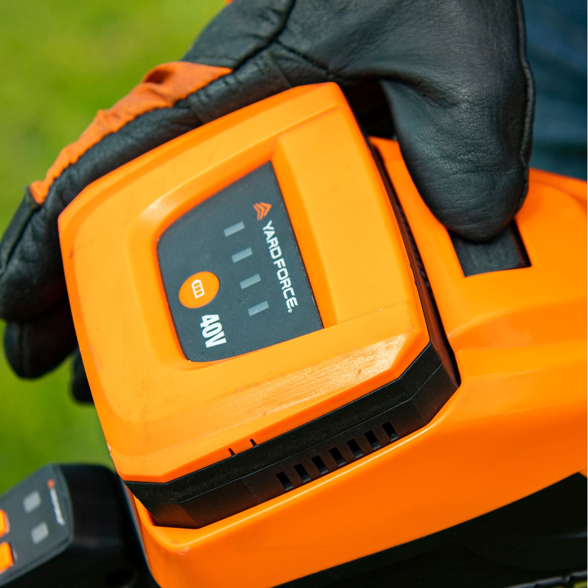 Yard Force GR40 40V Garden Power Bundle | Lawnmower, Hedge Trimmer & Battery