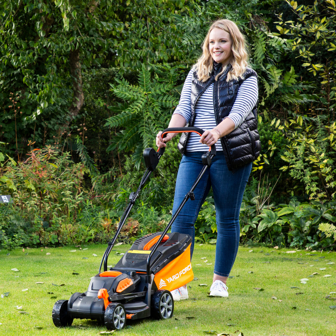 20V 33cm Cordless Lawnmower & Trimmer Lawn Care Twin Pack