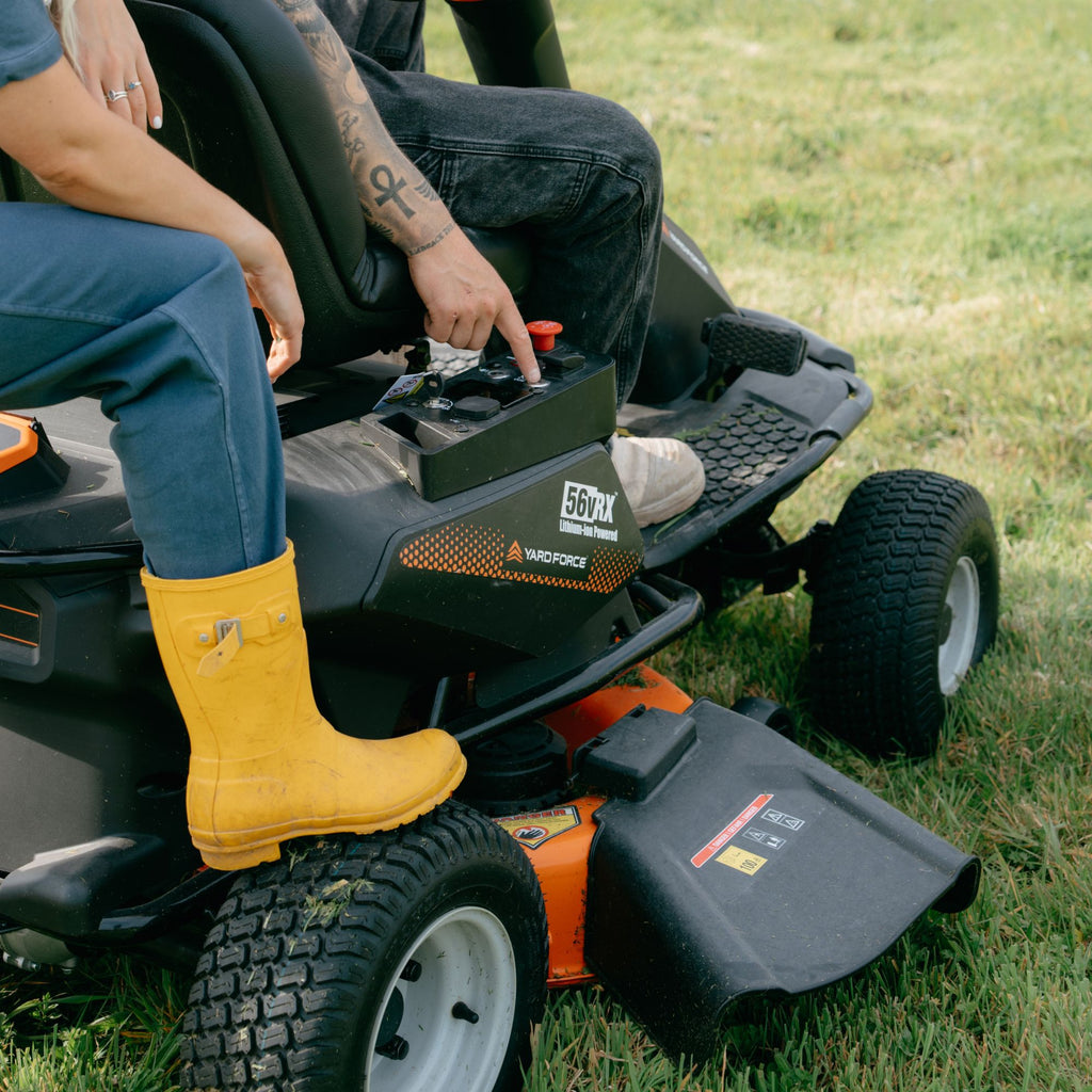 ProRider E559 Battery Powered Ride-On Lawnmower